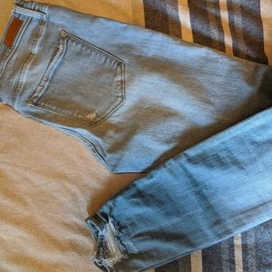 Abercrombie distressed super skinny jean sz 28